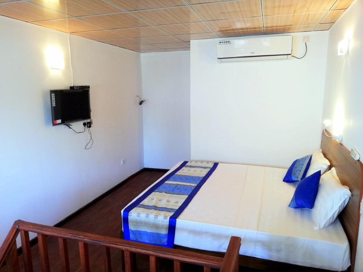 Ap Nippon Beach Hikkaduwa Dış mekan fotoğraf